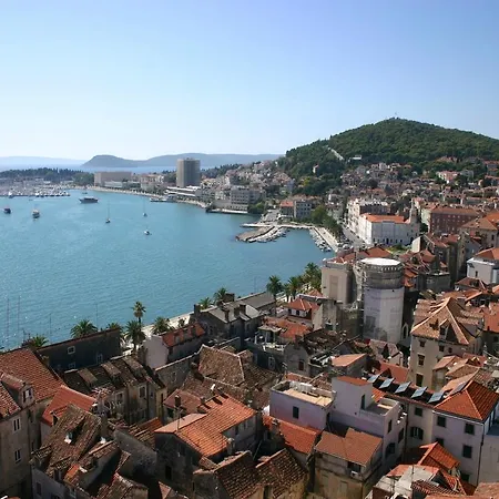 アナ 3* スプリト