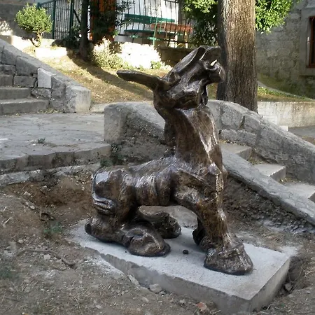 Ana Πανσιόν 3*