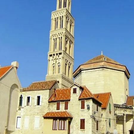 Ana Πανσιόν Σπλιτ